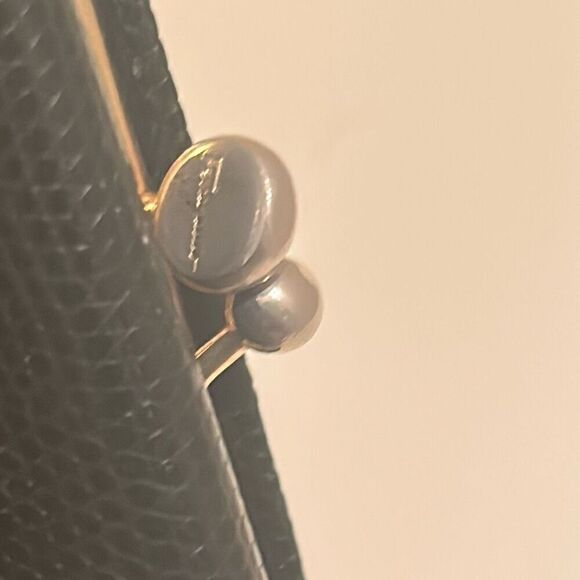 Salvatore Ferragamo Vara Bow Compact Wallet Black Grain Leather Preppy Old Money - Picture 11 of 14